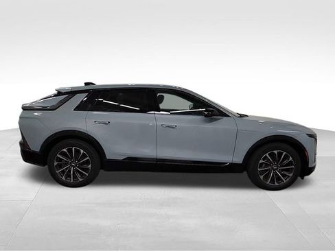 New 2025 Cadillac Lyriq Sport AWD/4WD image 9