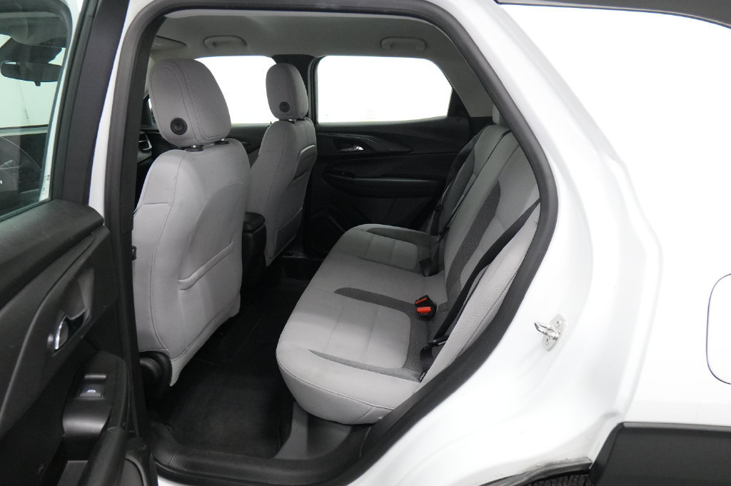 Used 2024 Chevrolet TrailBlazer LS FWD image 16