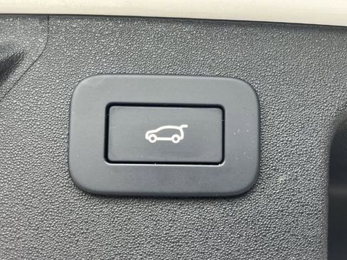 New 2024 Land Rover Discovery Sport S AWD/4WD image 6