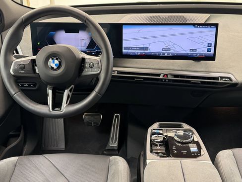Certified 2026 BMW iX xDrive60 w/ M Sport Package AWD/4WD image 26