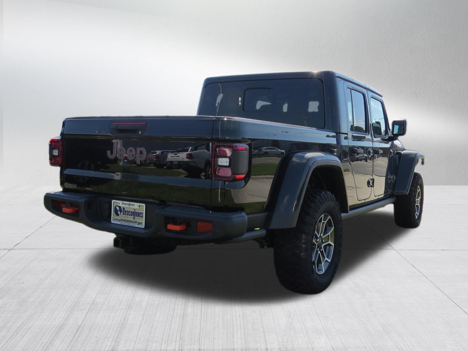Used 2025 Jeep Gladiator Mojave AWD/4WD image 3
