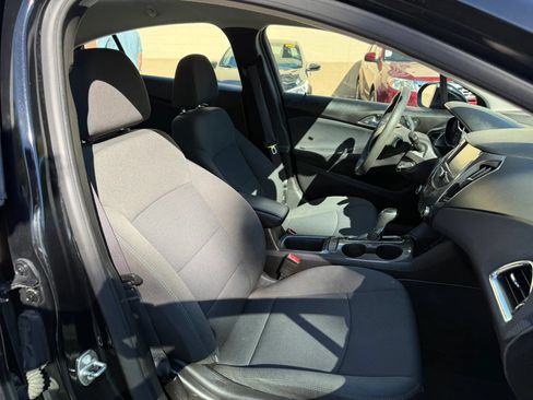 Used 2016 Chevrolet Cruze LT FWD image 20