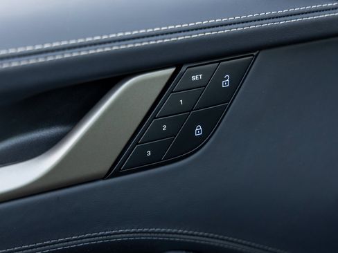 Certified 2025 Porsche 911 Turbo image 25