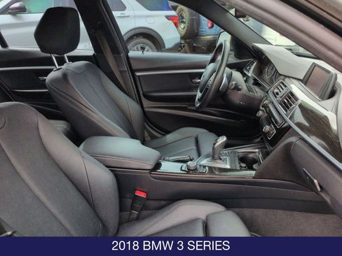 Used 2018 BMW 330i xDrive Sedan image 24