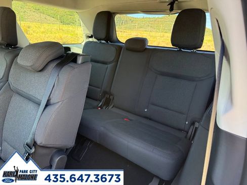 Used 2025 Ford Expedition Active AWD/4WD image 27