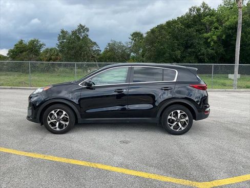 Used 2021 Kia Sportage LX FWD image 4