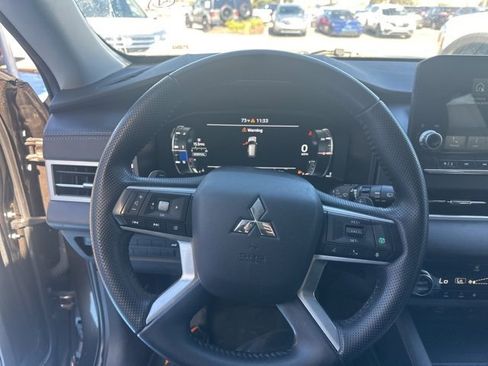 Used 2024 Mitsubishi Outlander SEL Black Edition image 20