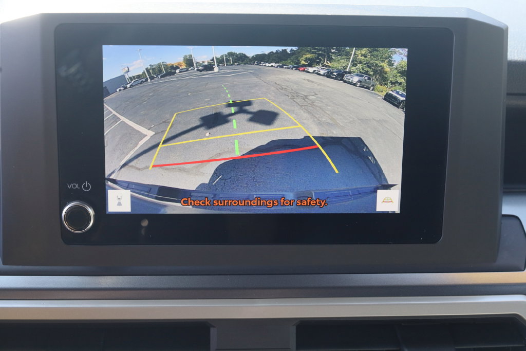 Used 2025 Toyota Tacoma TRD Sport AWD/4WD image 13