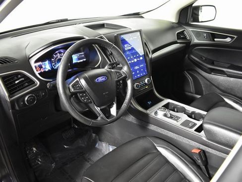 Used 2021 Ford Edge SEL image 13