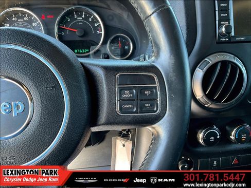 Used 2015 Jeep Wrangler Unlimited Sport AWD/4WD image 12