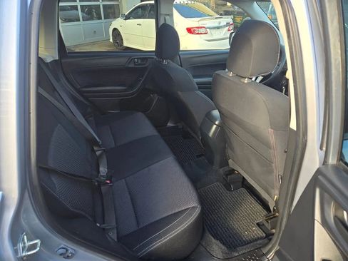 Used 2018 Subaru Forester 2.5i Premium w/ All-Weather Package image 45