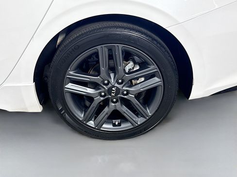 Used 2021 Kia Forte GT-Line image 37