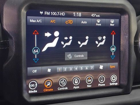 Used 2020 Jeep Wrangler Unlimited Sahara AWD/4WD image 39