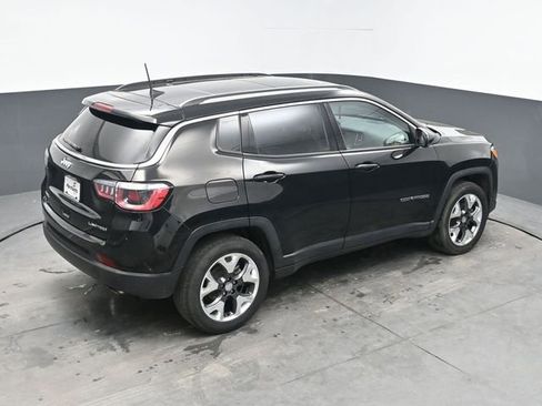 Used 2018 Jeep Compass Limited AWD/4WD image 31