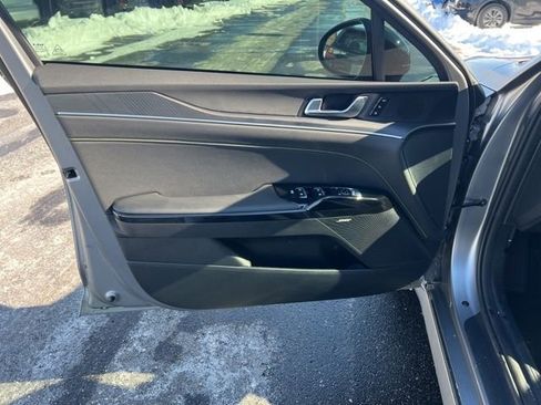 Certified 2025 Kia K5 GT w/ GT1 Package image 32