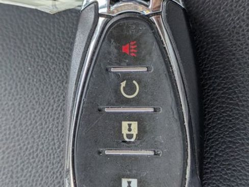 Used 2024 Chevrolet Trax LT FWD image 31