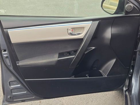 Used 2016 Toyota Corolla L image 15