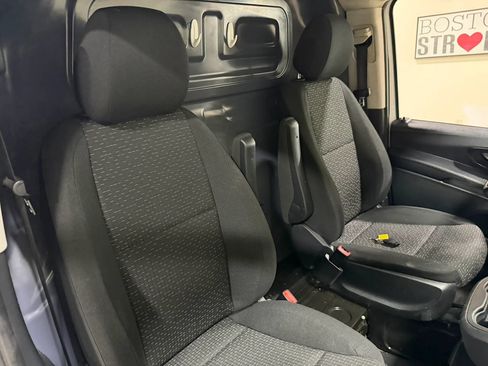 Used 2021 Mercedes-Benz Metris image 37
