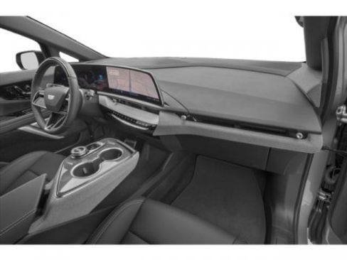 Used 2025 Cadillac Optiq Sport 2 w/ LPO, Floor Liner Package AWD/4WD image 17
