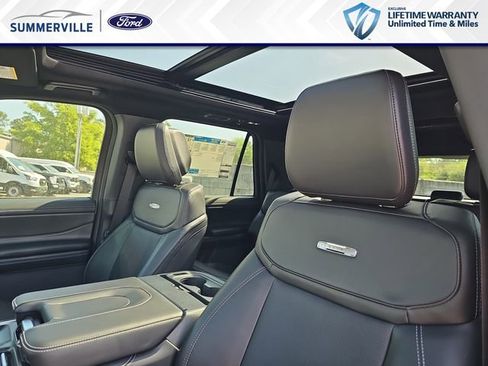 New 2026 Ford Expedition Platinum image 19
