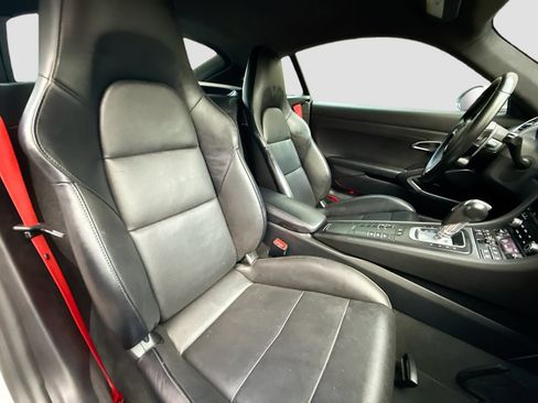Used 2019 Porsche 718 Cayman GTS image 25