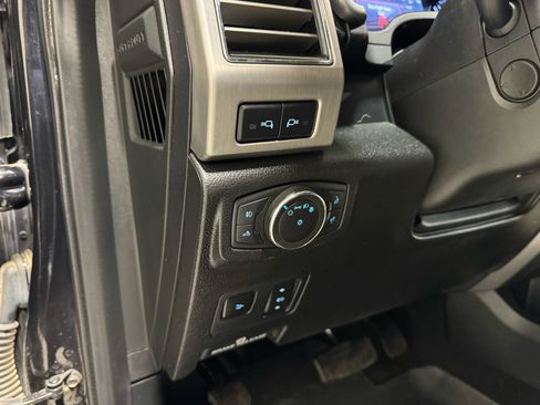 Used 2020 Ford F250 Platinum w/ FX4 Off-Road Package image 29