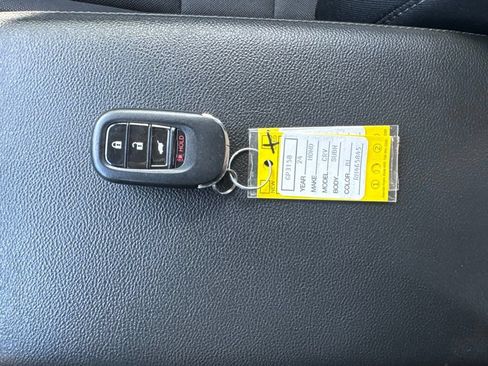 Used 2024 Honda CR-V LX image 32