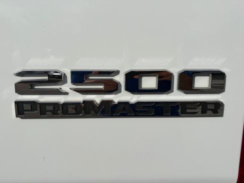 Used 2024 RAM ProMaster 2500 w/ Convenience Group FWD image 34