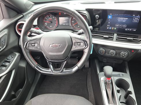 Used 2024 Chevrolet Trax RS w/ Driver Confidence Package image 12