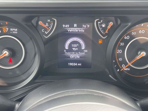Used 2025 Jeep Gladiator Sport AWD/4WD image 34