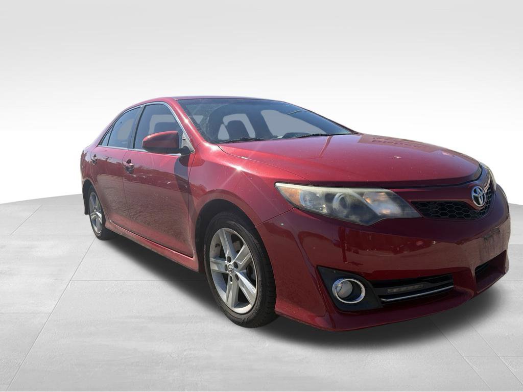 Used 2014 Toyota Camry SE FWD image 36