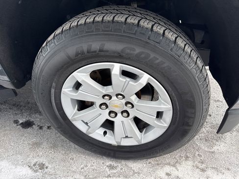 Used 2017 Chevrolet Colorado LT w/ LT Convenience Package image 11