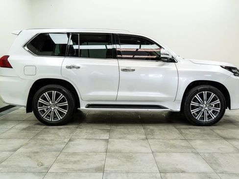 Used 2018 Lexus LX 570 4WD image 10