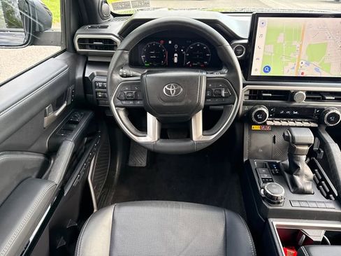 Certified 2025 Toyota 4Runner Limited AWD/4WD image 19
