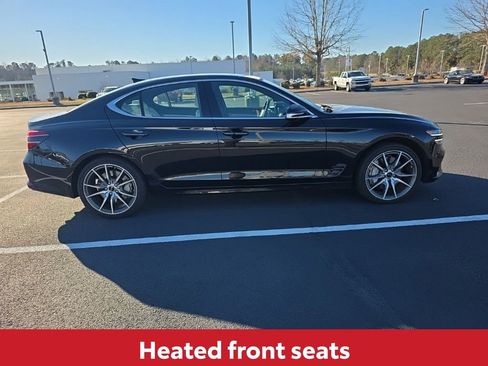Used 2025 Genesis G70 2.5T image 12