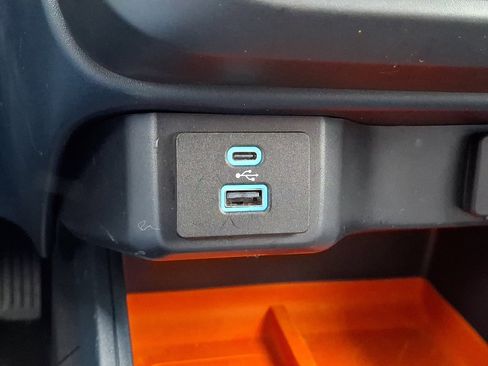 Certified 2023 Ford Maverick XLT image 20