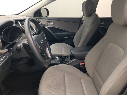 Used 2019 Hyundai Santa Fe XL SE FWD image 17