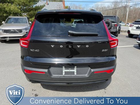 New 2026 Volvo XC40 B5 Plus w/ Climate Package AWD/4WD image 7