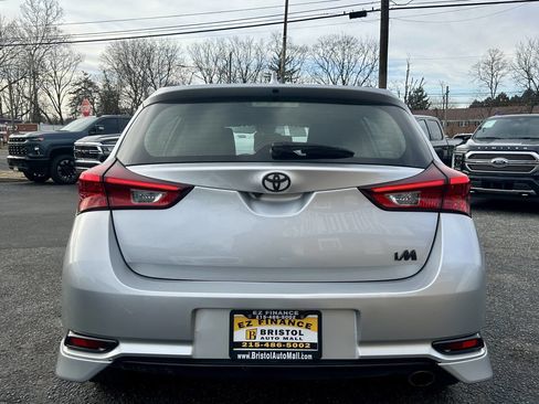 Used 2018 Toyota Corolla iM FWD image 4