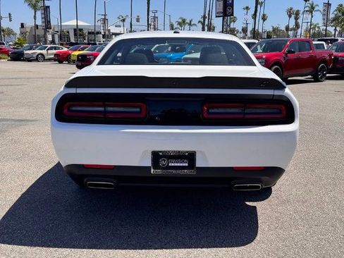 Used 2022 Dodge Challenger GT AWD/4WD image 11