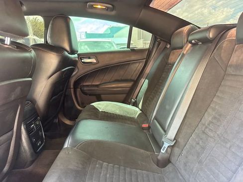Used 2017 Dodge Charger R/T RWD image 11