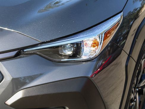 Used 2024 Subaru Crosstrek 2.0i Premium AWD/4WD image 8