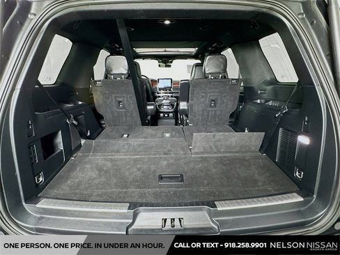 Used 2021 Lincoln Navigator Reserve image 28