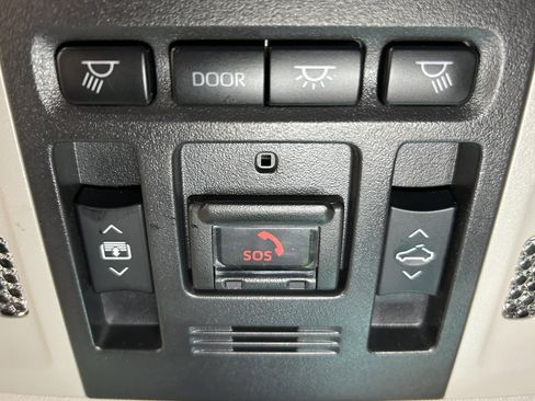 Used 2021 Toyota Camry XSE AWD/4WD image 37