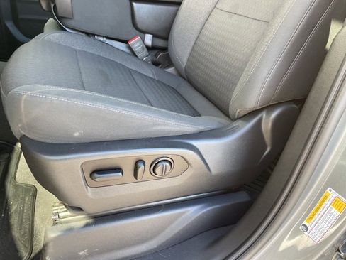 Used 2021 Chevrolet Silverado 1500 LT image 9