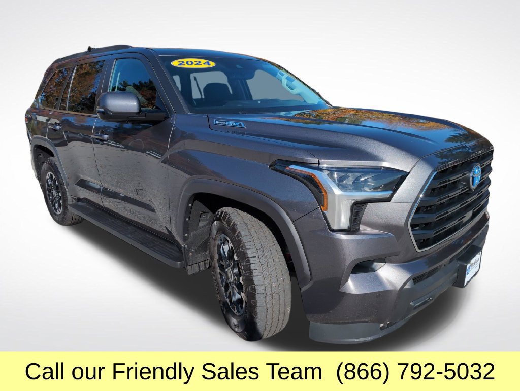 Used 2024 Toyota Sequoia SR5 w/ TRD Off-Road Package AWD/4WD image 9