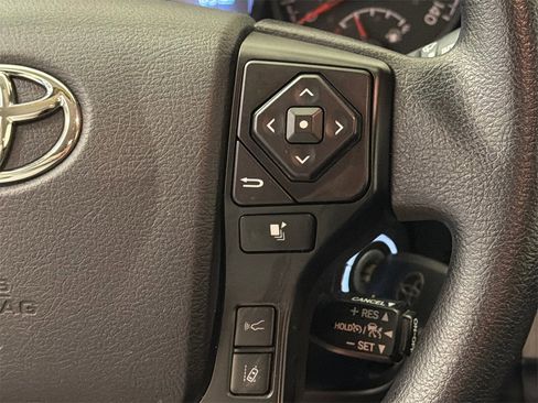 Used 2022 Toyota Tacoma SR image 30