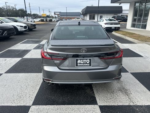 Used 2025 Toyota Camry XSE image 4