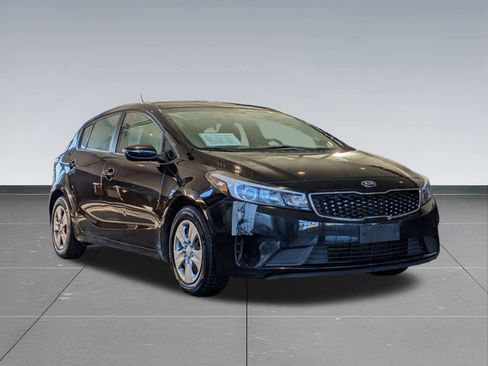 Used 2017 Kia Forte LX image 7