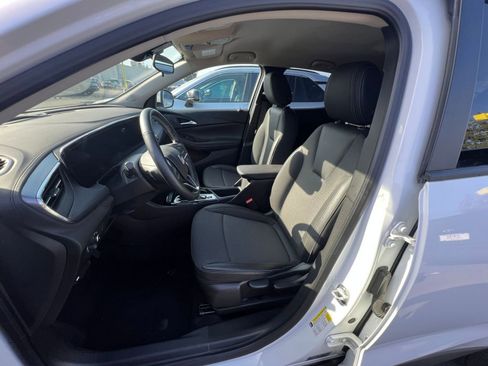 Used 2025 Buick Encore GX Preferred image 34